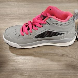 Jordan Flight 9.5 GG 'Wolf Grey Hyper Pink size 5